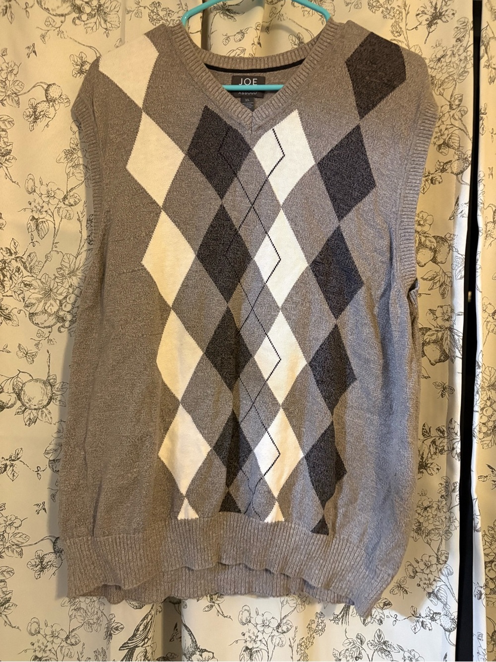 Joseph Abboud Taupe Gray Cream Argyle V-Neck Sweater Vest